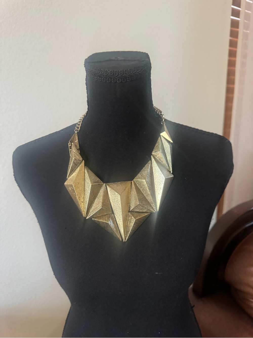 Natasha fron SaksOff5 Geometric Statement Necklace - Gold